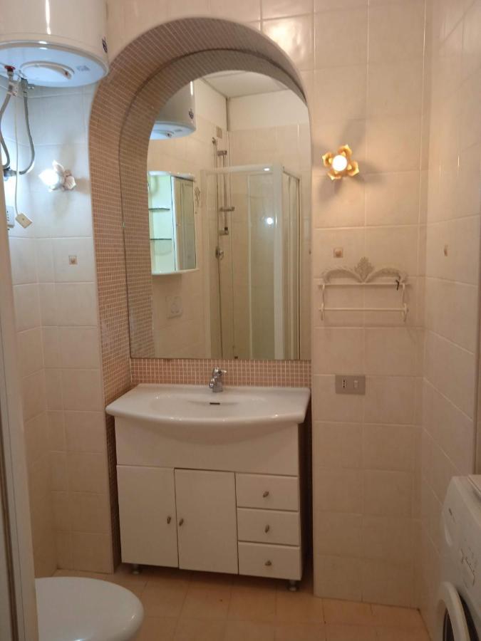 דירות קליארי Casa Jacaranda מראה חיצוני תמונה